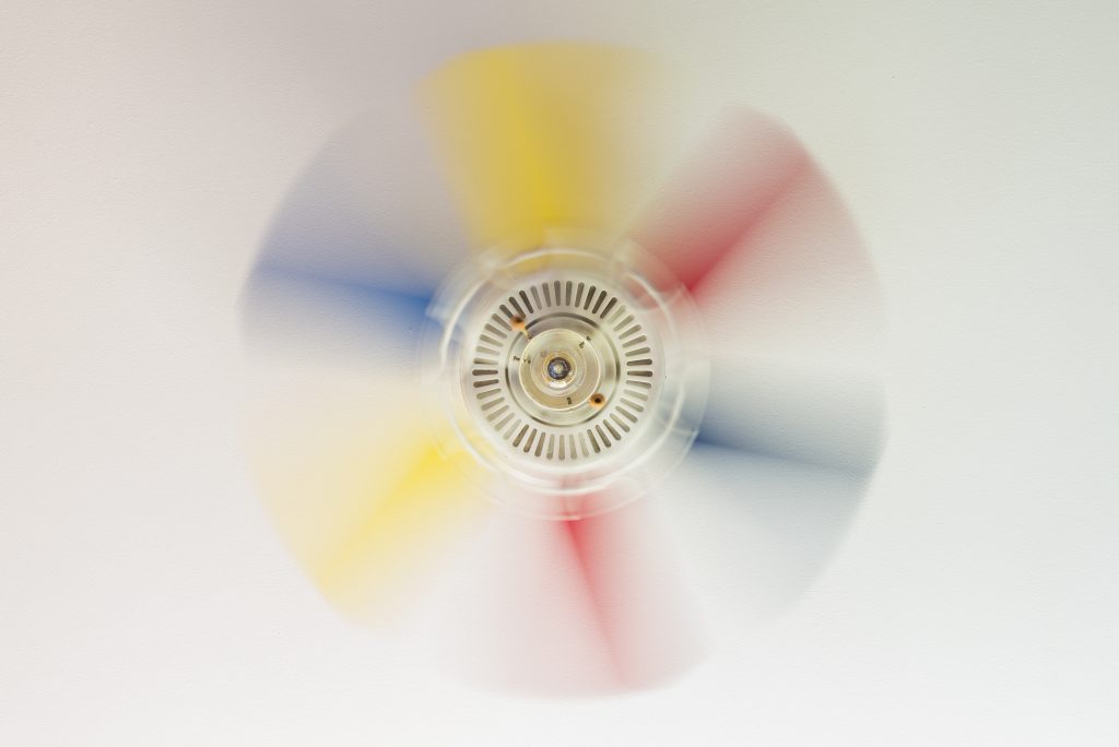 lamp-with-fan-2025-10-13-04-01-26-utc